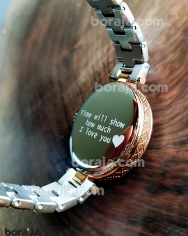 “Time will tell how much I love you” arkası yazılı kol saati “Time will tell how much I love you” arkası yazılı kol saati